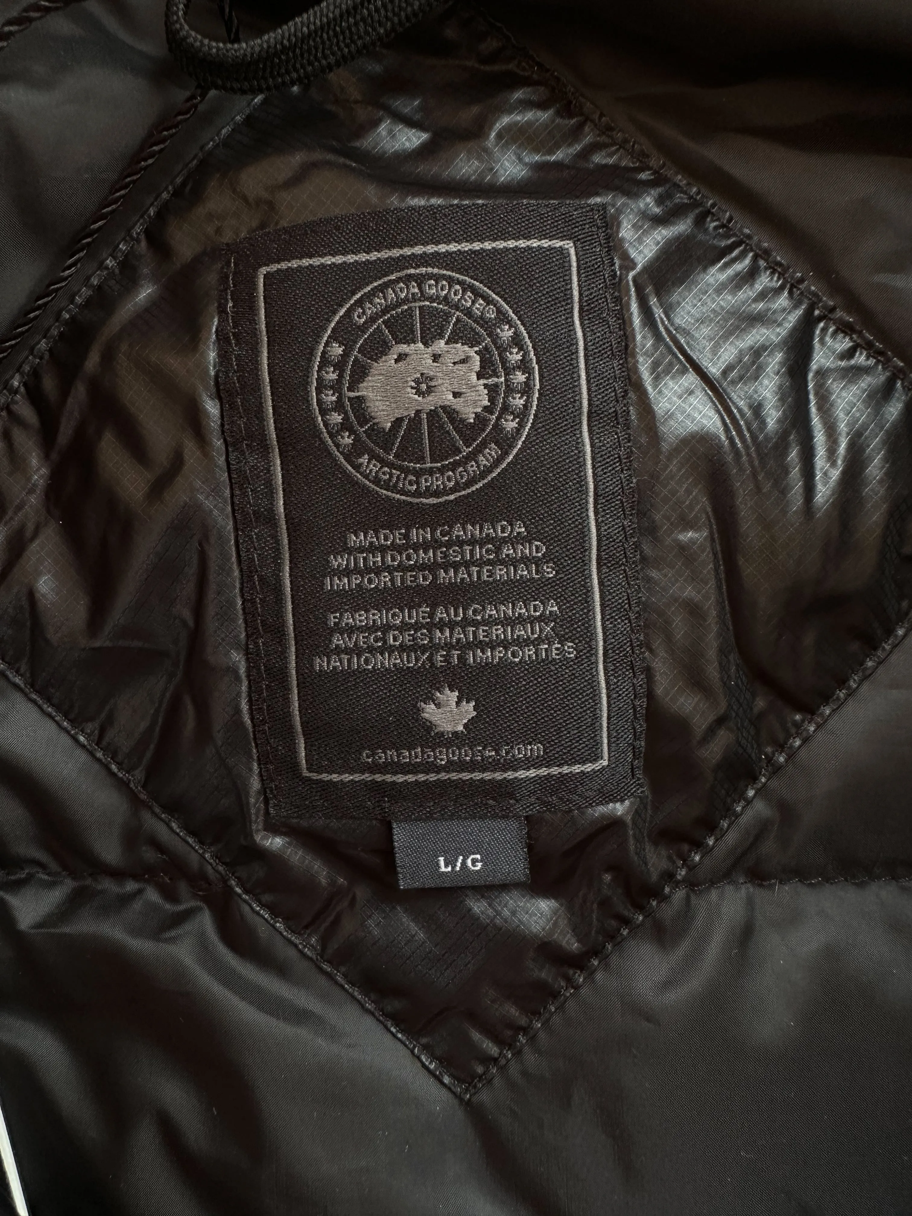 Canada Goose Black Hybridge Lite Black Label Women's Jacket