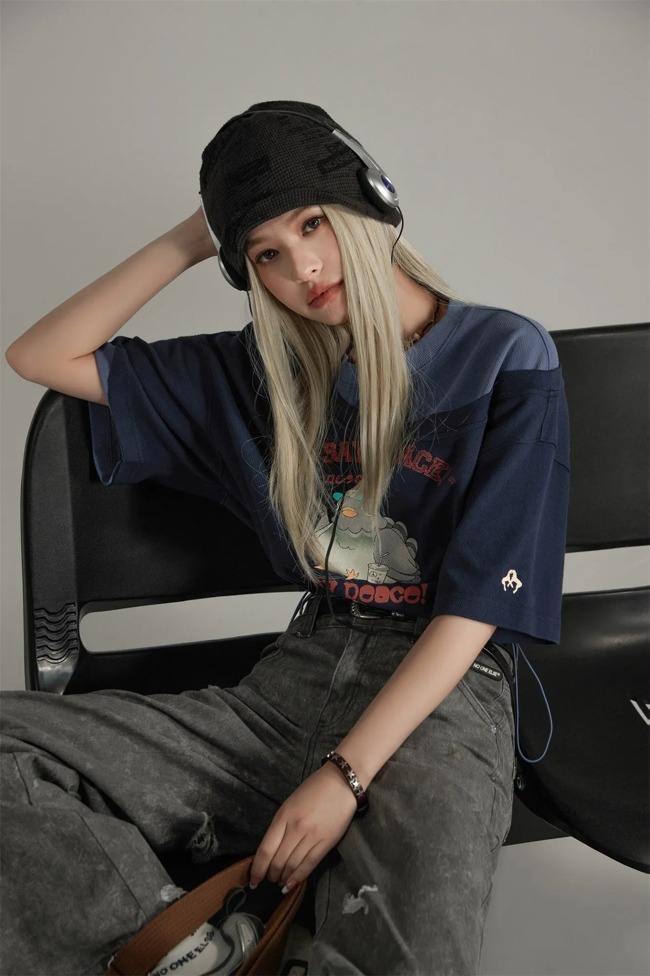 Say Peace Bird Loose Fit Cropped Sweatshirt